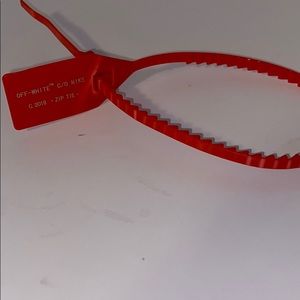 off-white zip tie